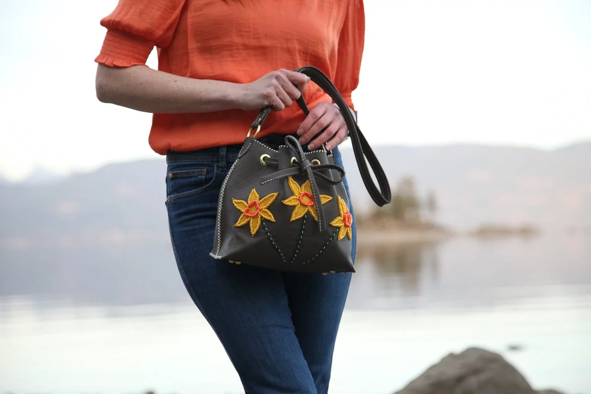 Daffy-down-dilly Bucket Bag — Beargrass Leather